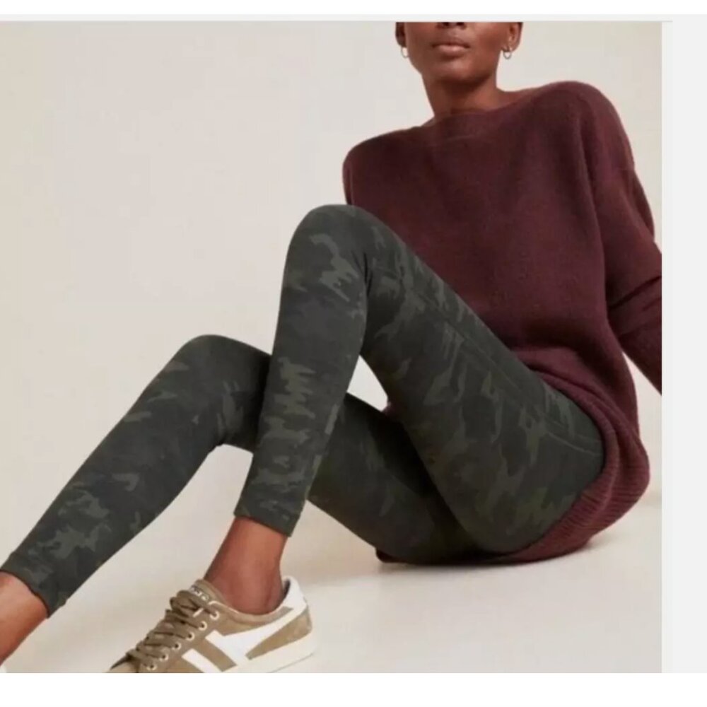 NWT Spanx Look At Me Now High Waisted Seamless Green Camo Leggings Size S